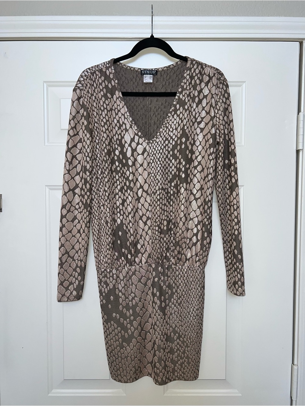 VENUS Taupe Snake-Print V-Neck Long Sleeve Mini Dress